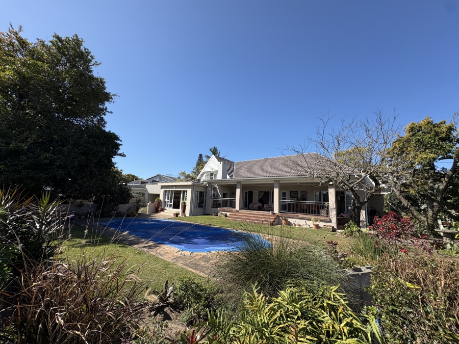 4 Bedroom Property for Sale in Nahoon Beach Eastern Cape